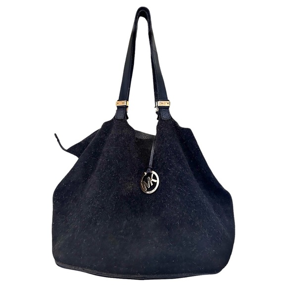 Michael Kors Camden Black Reversible Leather Tote with Gold Hardware GUC - Picture 5 of 10